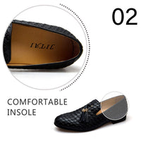 Men's Vintage Velvet Embroidery Noble Loafer Shoes Slip-on Loafer Smoking Slipper Tassel Loafer, Black/01, 9.5 US
