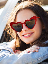Frienda 6 Pairs Heart Shaped Sunglasses Cat Eye Shaped Sunglass for Women Bachelorette Bridesmaid Wedding Party Favor(Wine Red Grey)