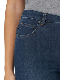Lee Women's Relaxed Fit Capri Jean Mysterious 14
